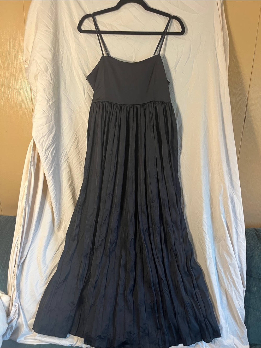 NIC+ZOE Black Spaghetti-Strap Pleated Maxi Dress